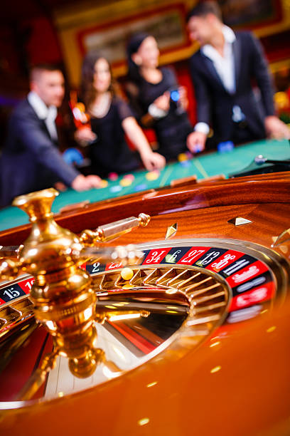French Roulette wheel layout displayed on rajatoge live-dealer interface